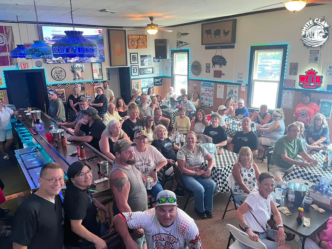 fundraiser crowd